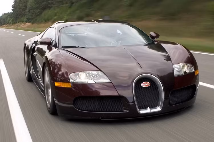 Ngày nay, Veyron không chỉ là một tượng đài trong làng xe thế giới, mà còn là một mẫu xe khơi gợi lại nhiều kỷ niệm đặc biệt đối với Bugatti.