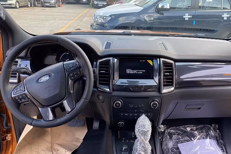 Hãy cùng chờ đợi trong vài ngày tới, đến khi Ford Việt Nam chính thức ra mắt Everest và Ranger 2021.