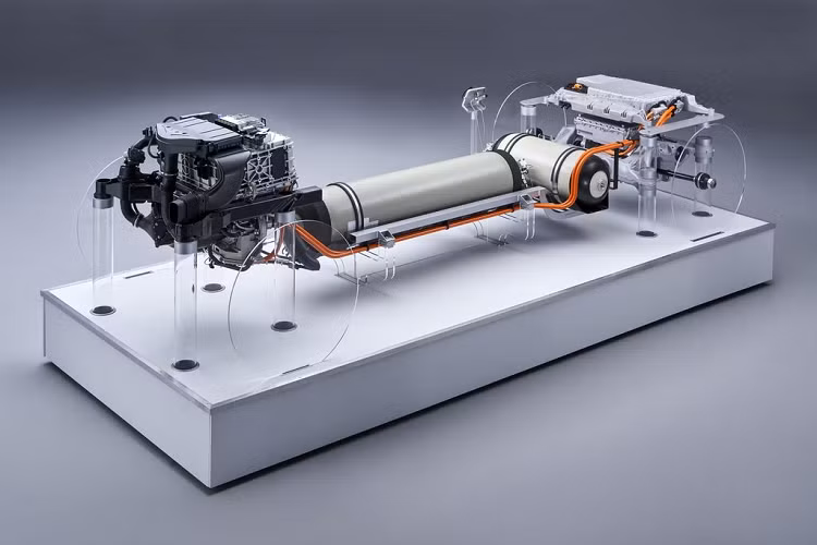 Phát biểu này phần nào úp mở về sự ra mắt của phiên bản hydro trên 2 chiếc X6 và X7, được đồn đoán sẽ ra mắt trong vài năm tới.