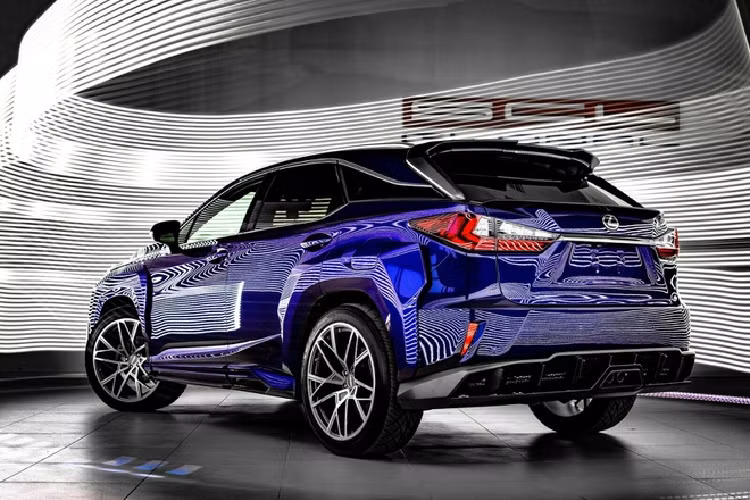 SCL Global Concept cho biết cả hai gói bodykit đều đạt các tiêu chuẩn OEM và có độ tương thích cao với cấu tạo của cả hai mẫu xe. Giá bán cho gói bộ bodykit thân rộng RX Goemon vào khoảng 9.800 USD, chưa bao gồm chi phí vận chuyển. Với gói độ bodykit thân rộng NX Kotaro, giá bán sẽ vào khoảng 6.825 USD và chưa bao gồm chi phí vận chuyển.