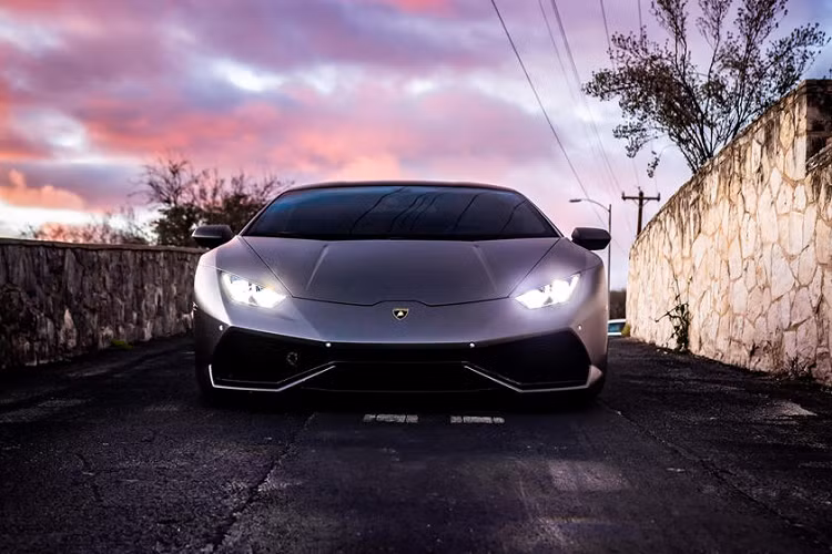 Trong thời gian qua, EAG đã ra mắt một số mẫu siêu xe số sàn bao gồm Ferrari F430 Scuderia số sàn duy nhất trên thế giới và Toyota Supra 2020 đầu tiên trên thế giới với hộp số sàn.