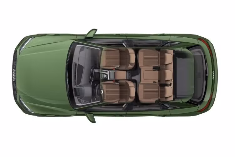 Về hệ thống truyền động, động cơ diesel tăng áp 2 lít 4 xi-lanh sản sinh công suất 201 mã lực và mô-men xoắn 400Nm của mẫu xe đương thời vẫn tiếp tục xuất hiện dưới nắp ca-pô xe. Ngoài ra, 1 động cơ xăng tăng áp 2 lít 4 xi-lanh tạo ra sức mạnh 245 mã lực / 370 Nm cùng động cơ diesel tăng áp 3 lít 6 xi-lanh có công suất 282 mã lực và mô-men xoắn 610 Nm cũng được chào hàng.