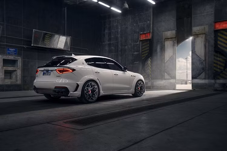 Cụ thể hơn, khối động cơ V8 3.8 lít twin-turbo được xây dựng bởi Ferrari giờ đây sản sinh công suất lên tới 615 mã lực và 820 Nm, vượt trội hơn hai con số 582 mã và 730 Nm nguyên bản.