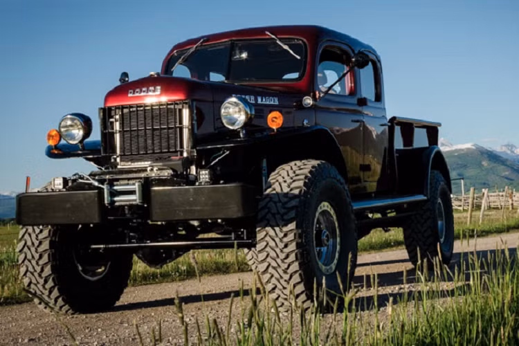 Legacy Classic nói rằng quá trình độ xe Power Wagon mất tới hơn 2.000 làm việc, vậy nên dự án của họ có giá khởi điểm 350.000 USD (tươmng đuong 7,8 tỷ đồng). Mỗi chiếc xe có thể được nâng cấp và cá nhân hóa hơn nữa tùy thuộc vào người đặt mua.