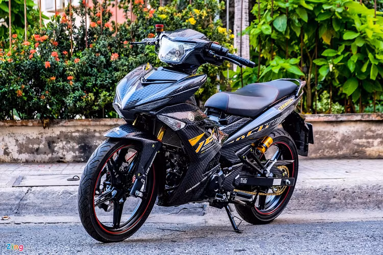 Yamaha Exciter 150 do carbon, phu kien tram trieu o Sai Gon