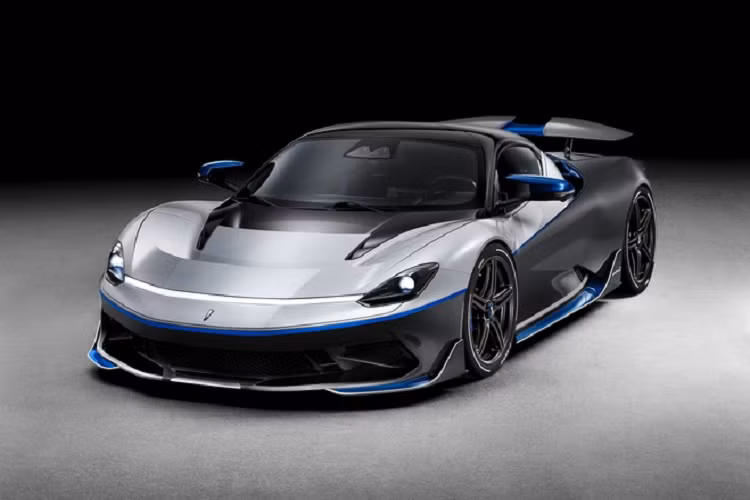 Sieu xe dien Pininfarina Battista gan he thong loa cong suat lon