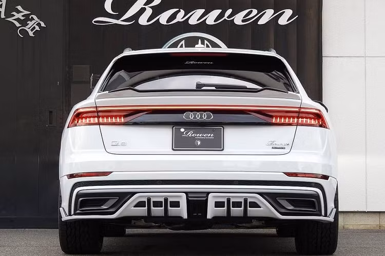 Hấp dẫn là thế nhưng sản phẩm Q8 Rowen có lẽ vẫn có phần thua kém người đàn anh RSQ8 về hiệu suất động cơ.