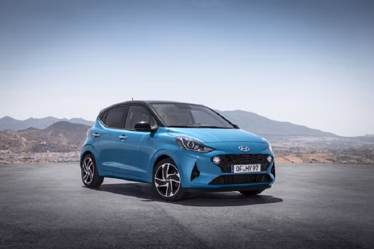 Chia sẻ với tờ AutoWeek, giám đốc bộ phận định giá và sản phẩm thương hiệu Raf Van Nuffel của Hyundai cho biết hãng xe Hàn Quốc đang điện hóa hàng loạt các dòng xe, từ cao cấp tới bình dân tuy nhiên với Hyundai Grand i10 mới thì chưa có dự tính.