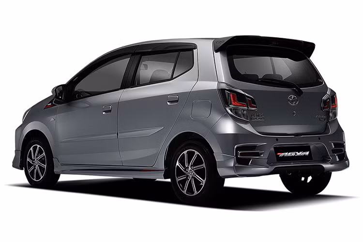 Phiên bản Toyota Wigo 1.0 G A/T có giá 658.000 PHP (khoảng 303 triệu đồng), phiên bản 1.0 TRD S A/T sở hữu mức giá cao nhất là 700.000 PHP (tương đương khoảng 322 triệu đồng). 