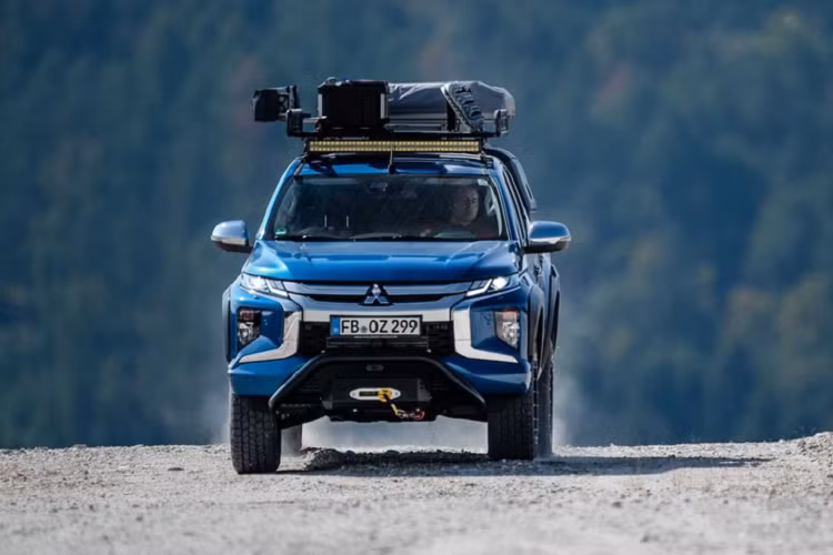 Mẫu bán tải Mitsubishi Triton 2020 mới (còn có tên L200 tại một số thị trường) vừa có thêm gói phụ kiện phục vụ cho những chuyến thám hiểm hoặc cắm trại.