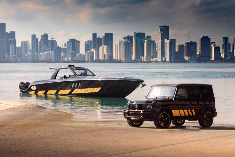 Phiên bản Mercedes-AMG G63 Cigarette Edition mới sẽ được mang tới Triển lãm du thuyền Miami 2020 nhằm trưng bày cạnh mẫu ca nô cao tốc đến từ chính thương hiệu Cigarette Racing.