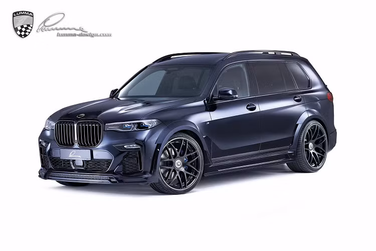 Với phiên bản xDrive40i, chiếc xe sẽ trang bị động cơ 6 cyl thẳng hàng 3.0L có công suất 335HP và momen xoắn cực đại 447 Nm. Trong khi đó, cấu hình xDrive50i sẽ mang động cơ V8 4,4 L công suất 456 HP. Và cuối cùng phiên bản M50i sử dụng động cơ V8 với công suất 523 HP.
