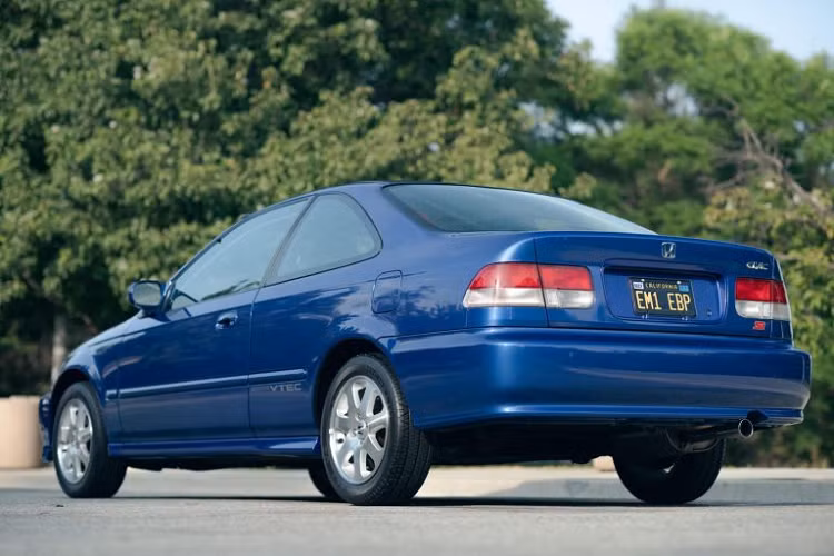 Theo dự kiến, chiếc Civic Si này thậm chí còn có thể đạt mức giá lên tới 50.000 USD (tương đươn hơn 1,1 tỷ đồng) khi kết thúc đợt đấu giá này.