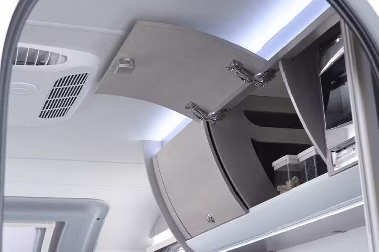 Giá xe Cirrus 620 là trên 38.000 USD (khoảng hơn 874 triệu đồng), nhưng có thể sẽ còn cao hơn nữa tùy thuộc vào những tùy chọn của người mua.