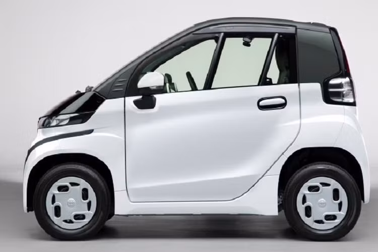 Theo hãng Toyota, mẫu xe điện Toyota C+pod sẽ là lựa chọn lý tưởng cho những công ty thường xuyên phải ghé thăm các khách hàng trong khu vực nội đô hoặc khu dân cư vùng cao. Đây là những khách hàng thường đòi hỏi các phương tiện di chuyển không bị hạn chế và thân thiện với môi trường.