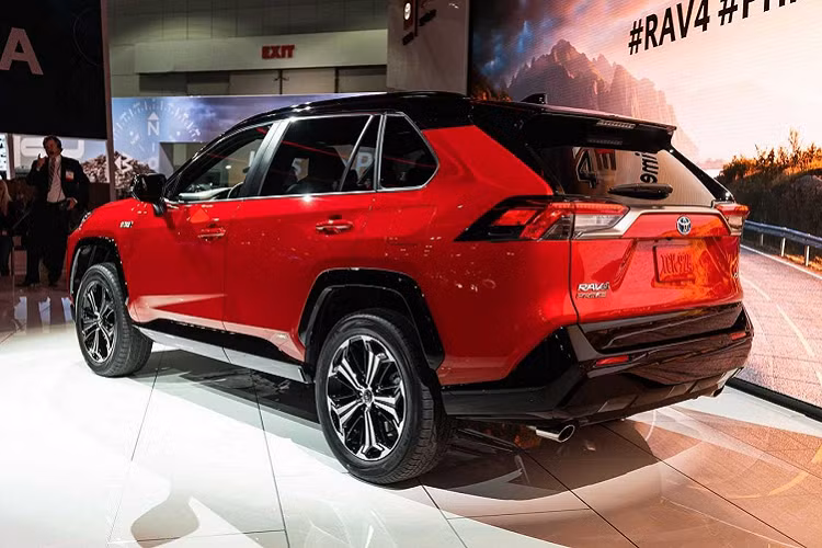 Toyota RAV4 2021 Prime mới chỉ ra mắt thế giới nên khách Việt cần phải chờ đợi thêm nếu muốn sở hữu mẫu xe này.