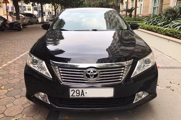 Toyota Camry dung 7 nam, hon 600 trieu dong o Ha Noi-Hinh-8