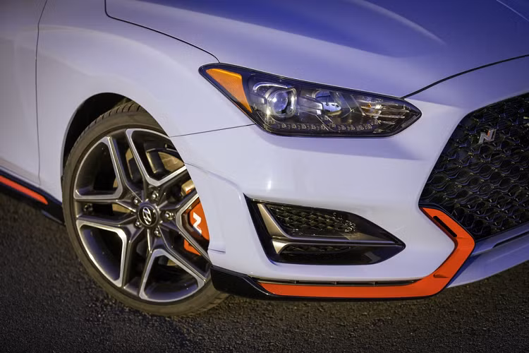 Hộp số DCT trên Hyundai Veloster N sẽ sớm được trang bị trên mẫu i30 N và i30 N Fastback, 2 mẫu xe này sẽ có thêm bộ truyền động điện tử để vận hành hộp số ly hợp kép.