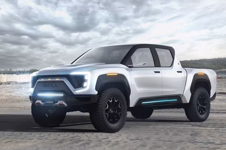 Nikola Motor Company là một hãng thiết kế, sản xuất xe tải điện đến từ Phoenix, Arizona. Hãng được thành lập vào năm 2014, trước khi ra mắt xe bán tải điện Nikola Badger, họ đã từng ra mắt bốn bản xe đầu kéo chạy hydro và điện là Zero, One, Two và Tre, cùng với đó là xe địa hình Nikola Reckless. Về phần Nikola Badger, xe sẽ được hãng trưng bày lần đầu vào tháng 9 tới đây tại sự kiện Nikola World 2020.