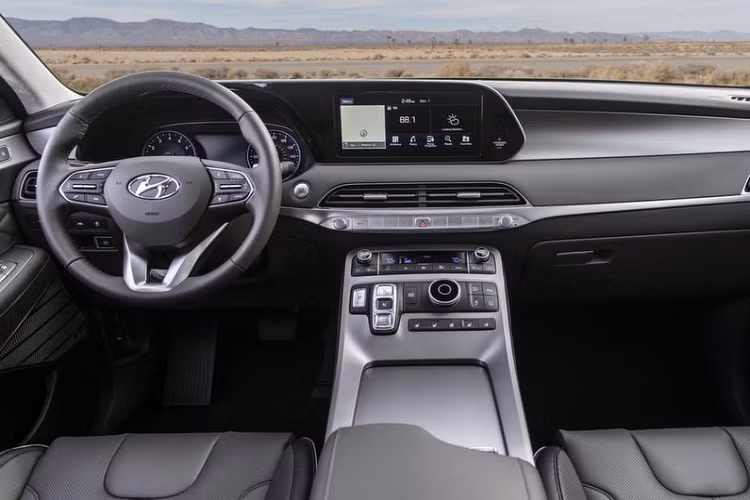 Trong lần xếp hạng của Cục An toàn giao thông đường bộ Mỹ NHTSA này, bên cạnh mẫu xe SUV Hyundai Palisade còn có một số cái tên khác như Toyota Highlander, Volvo XC90, Ford Explorer hay Cadillac XT6...
