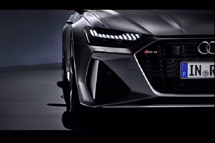 Wagon mới của Audi có nhiều màu, màu xám Nardo Gray không tính phí nhưng màu khác sẽ thêm 595 USD, riêng màu Sebring Black Crystal thêm 1.075 USD.