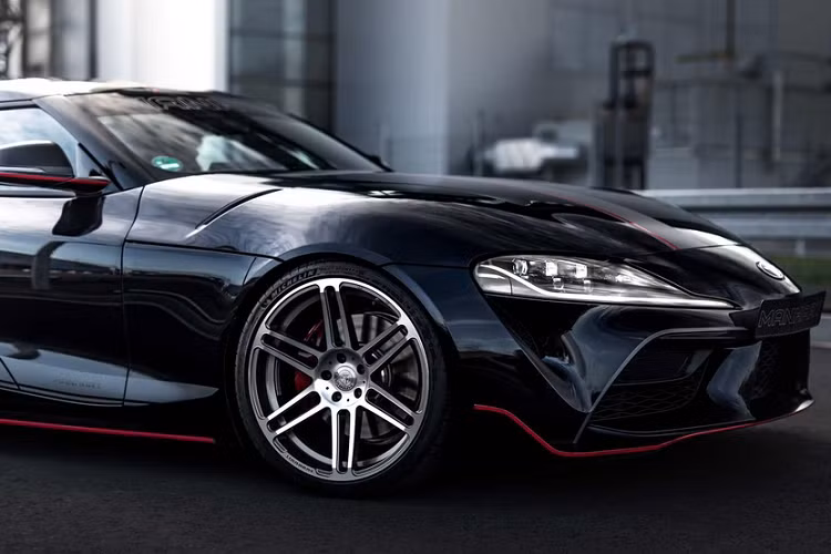 Gói độ trên chiếc Supra được đặt tên là Supra GR 450, bản độ Toyota Supra GR này nổi bật với bộ điều khiển trung tâm ECU đến từ Power MHtronik Powerbox và bộ ống xả thép không gỉ có van điều chỉnh.