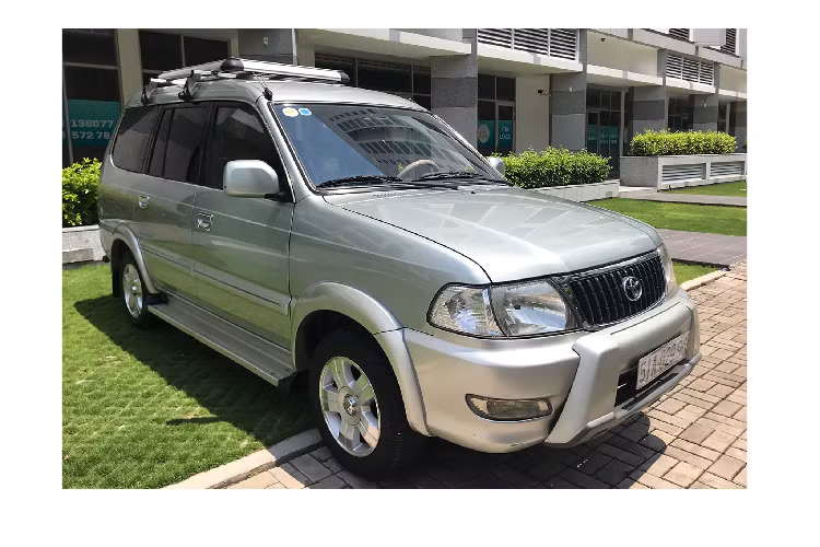 Tại thời điểm ra mắt năm 2005, giá xe Toyota Zace Surf bán ra khoảng 32.000 USD (khoảng 741 triệu đồng theo tỷ giá hiện nay)