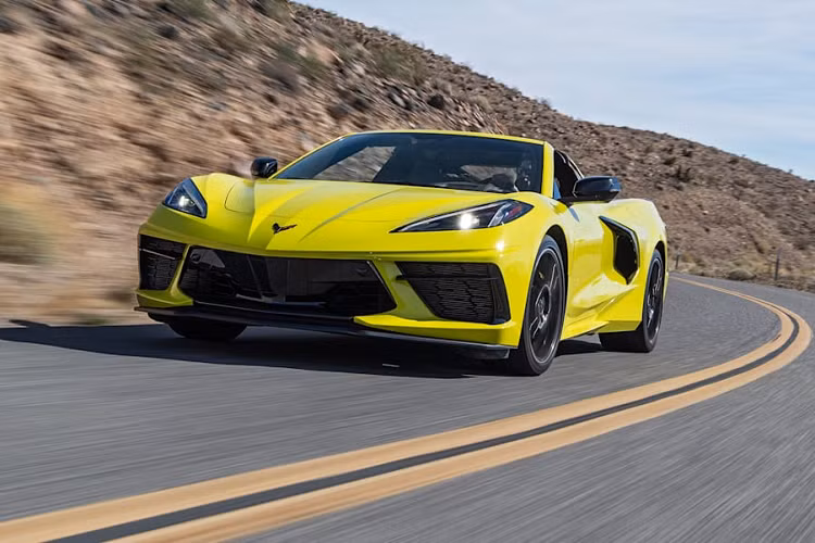 Khi chiếc Chevrolet Corvette Stingray mới trang bị động cơ đặt giữa ra mắt vào năm ngoái với mức giá khởi điểm là 59.995 USD, rất nhiều người đặt ra nghi vấn rằng Chevrolet có thể sẽ không duy trì mức giá này lâu dài.