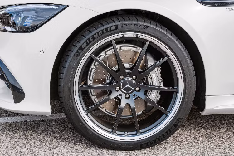 Trong danh mục sản phẩm của Mercedes-Benz, Mercedes-AMG GT 4-Door được định vị ở phân khúc cao hơn so với dòng CLS-Class, khi bản thân dòng CLS chính là đối thủ xứng tầm của Audi A7 Sportback hay BMW 8 Series Gran Coupe. Tất cả các phiên bản GT 4-Door đều được sản xuất bởi bộ phận hiệu năng cao Mercedes-AMG.