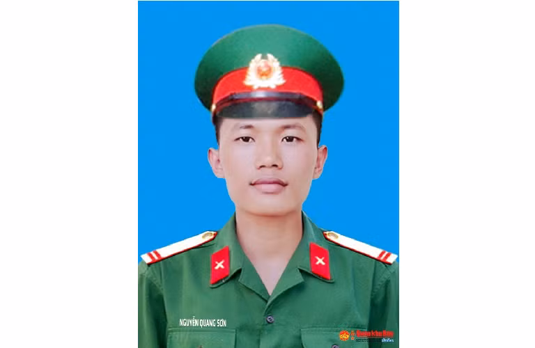 Trung sĩ, liệt sĩ Nguyễn Quang Sơn (SN 2001), Chiến sĩ, Phòng Tham mưu - Kế hoạch. Quê quán: Thái Sơn, Đô Lương, Nghệ An. Huân chương Bảo vệ Tổ quốc hạng Ba; Huy hiệu “Tuổi trẻ Dũng cảm”. Lễ an táng tổ chức vào ngày 24/10 tại Nghĩa địa gia đình, xã Thượng Sơn, huyện Đô Lương, tỉnh Nghệ An. 