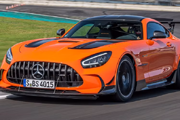 Khai tu Mercedes-AMG GT R 2021 tai thi truong My