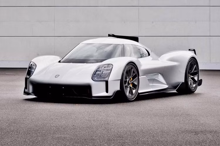 Chiến dịch quảng cáo thú vị “Porsche Unseen” đã đi hồi kết khi thương thiệu xe thể thao Đức tiến hành giới thiệu tất ả những mẫu xe concept vốn được giữ bí mật bao lâu này. Mẫu thiết kế hấp dẫn nhất trong số chúng có là mô hình đất sét Porsche 919 Street mới đóng vai trò phiên bản đi đường của xe đua 919 Hybrid từng chiến thắng tại Le Mans.