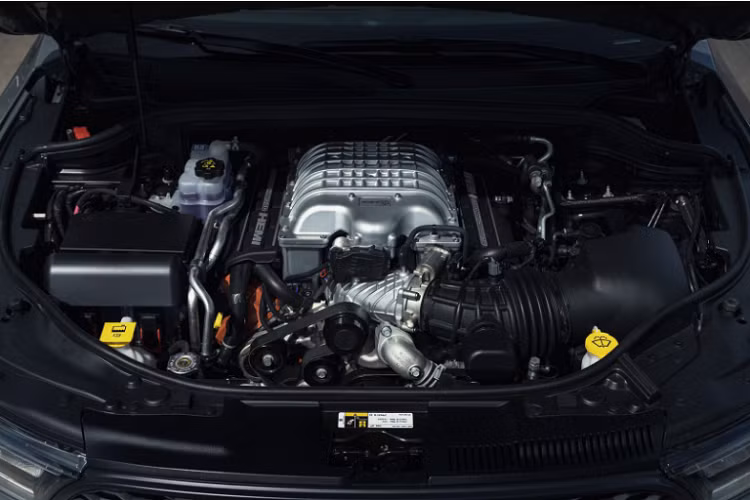 Dodge Durango thế hệ mới hiện đang ở thế hệ thứ 3 của mình sau khi chính thức quay trở lại thị trường vào tháng 8 năm 2010. Trước đó thế hệ thứ 2 của dòng SUV 7 chỗ này bị tạm ngưng sản xuất do doanh số thấp vào cuối năm 2008. Sau 10 năm, khoảng thời gian các mẫu xe khác thường bước sang thế hệ mới thì Durango lại trình là ng phiên bản facelift cho năm 2021. Trong đó đáng chú nhất là biến thể SRT Hellcat.