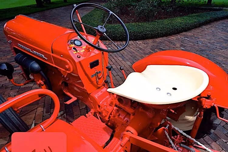 Kể cả như thế, tại một thời điểm trong năm 1952, các chiếc máy kéo Porsche đã bắt đầu “tung hoành” trên những cánh đồng nông nghiệp khắp Châu Âu. Số lượng của chúng đã tăng dần qua mỗi năm cho tới năm 1963 khi quá trình sản xuất ngừng lại.