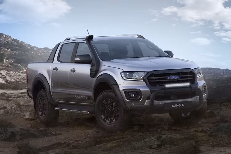 Ford Australia phân phối Ranger Wildtrak X thế hệ mới với 6 phiên bản màu sắc, trong đó có màu trắng ngọc trai (Arctic White) là màu sơn mới nhất của Ford. 2 phiên bản khác là Ranger Wildtrak tiêu chuẩn và Ranger XLT cũng có thêm tùy chọn màu sơn này.