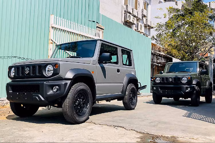 Mức giá xe Suzuki Jimny tại Việt Nam sẽ còn cao hơn nữa. Chính vì thế, Jimny là một lựa chọn chơi SUV hàng độc không dành cho số đông.