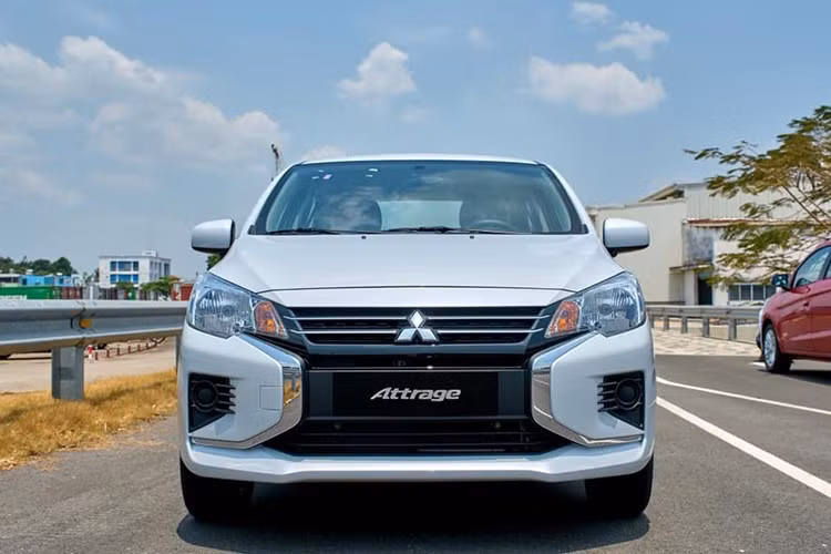 Với kết quả này, Mitsubishi Attrage 2020 mới dù chưa thay đổi thứ hạng trong phân khúc nhưng đang bám đuổi xít sao Honda City và gây sức ép lên đối thủ này khi chênh lệch doanh số chỉ còn 58 xe. Đây được coi là thành tích tốt nhất kể từ trước tới nay với Attrage và những điều trên là tín hiệu tốt cho thấy Attrage có thể vươn lên mạnh mẽ trong thời gian tới. 
