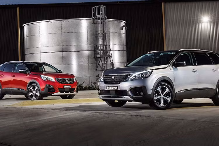 Có thể nói, Peugeot 5008 Allure Plus và 300 Allure Plus 2020 là lựa chọn khá hấp dẫn vì giá rẻ hơn đáng kể mà không bị cắt quá nhiều trang bị. Bộ đôi này hiện vẫn chưa có thông tin sẽ về Việt Nam trong năm 2020.