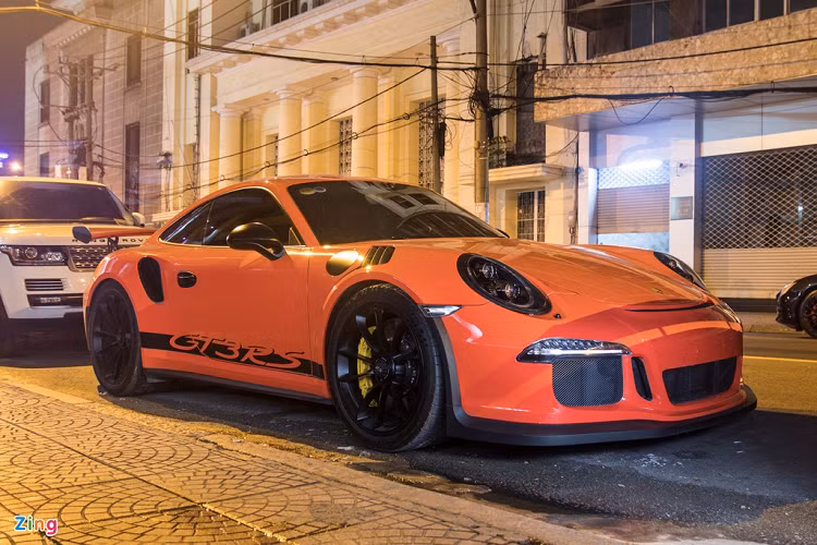 Từng thuộc sở hữu của đại gia chơi xe khủng nhất Việt Nam, chiếc siêu xe Porsche 911 GT3 RS vừa tái xuất sau một thời gian dài ở ẩn.