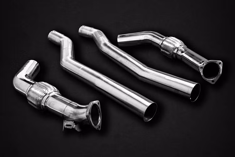 Ở gói nâng cấp Giai đoạn 3, Wheelsandmore cung cấp thêm cho bản độ Audi RS6 Avant hệ thống đường ống nạp được chỉnh sửa, cổ hút nạp gió và bộ lọc nhiên liệu mới. Khách hàng sẽ phải chi trả 12, 521 EURO (khoảng 321 triệu VNĐ) để lắp đặt hệ thống này nhằm đưa công suất chiếc xe lên mức 775 mã lực và momen xoắn tuyệt đối 1060 Nm.