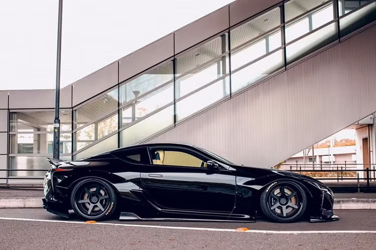 Tuy nhiên, Liberty Walk thì ngược lại, "lò độ" danh tiếng này luôn muốn thử sức với những "ca khó".