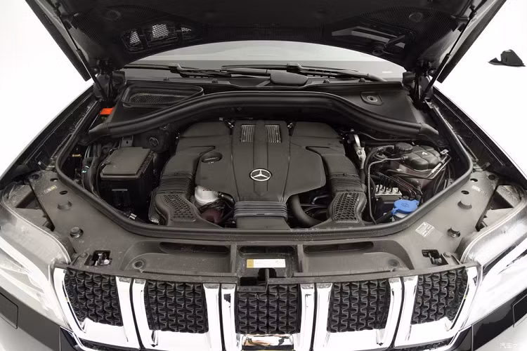Nguồn cung cấp cho Beijing Auto BJ90 2020 là 2 loại động cơ xăng do Mercedes-Benz sản xuất. Đầu tiên là động cơ tăng áp, dung tích 3.0 lít với công suất tối đa 333 mã lực. Con số tương ứng của động cơ tăng áp 4.0 lít là 422 mã lực. Cuối cùng là hệ dẫn động 4 bánh và hệ thống treo xương đòn kép độc lập phía sau giống Mercedes-Benz GL đời cũ.