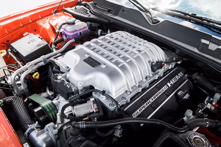 Mới đây, Dodge vừa chính thức tung ra một phiên bản mới của Challenger SRT nhằm kế thừa "di sản" của Demon. Cụ thể, mẫu Dodge Challenger SRT Super Stock 2020 đã được hãng xe Mỹ tự hào khẳng định là "Chiếc xe cơ bắp tăng tốc nhanh nhất và mạnh nhất trên thế giới."