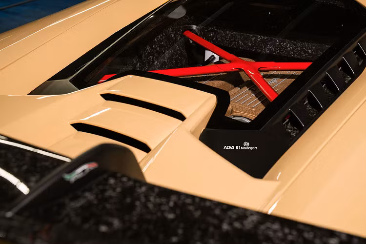 ADV.1 không tiết lộ giá Lamborghini Huracan nâng cấp này, tuy nhiên bản thân nguyên bản đã có giá khởi điểm từ 275.000 USD tại Mỹ.