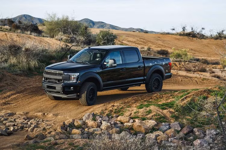 Roush trước đó đã hợp tác với 5.11 Tactical, một công ty chuyên sản xuất trang thiết bị và quần áo dành cho những người tham gia cứu nạn hỏa hoạn (lính cứu hỏa, bác sĩ, quân đội,…) Theo kế hoạch, Roush sẽ sản xuất 150 chiếc bán tải Ford F-150 bản đặc biệt dành cho năm 2020.