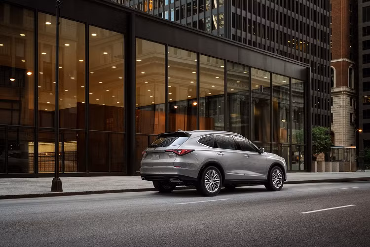 Mẫu xe SUV Acura MDX 2021 sẽ có 4 phiên bản với mức giá từ 46.900 USD đến 57.100 USD. Nếu trang bị thêm gói tùy chọn, mẫu SUV của Acura có giá lên đến hơn 60.000 USD.