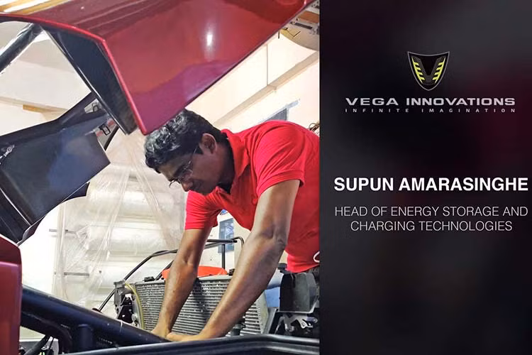 Vega Innovations liên kết cùng CodeGen, một công ty phần mềm cùng những người trẻ tại bản địa để làm ra mẫu xe này, hứa hẹn mang đến cho EVX các thuật toán tinh vi nhằm giúp kiểm soát động lực học của xe.