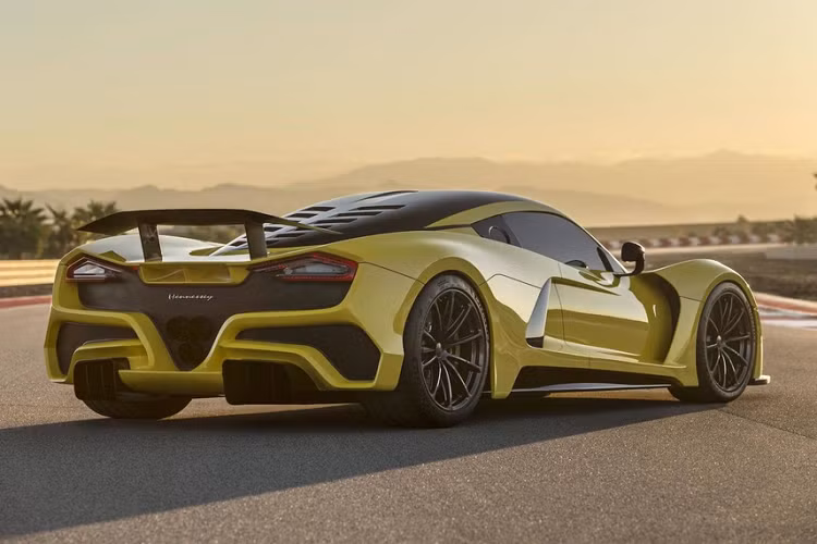 Venom F5 sẽ là siêu xe mới nhất của Hennessey Performance hướng tới mục tiêu phá kỷ lục tốc độ 501 km/h.
