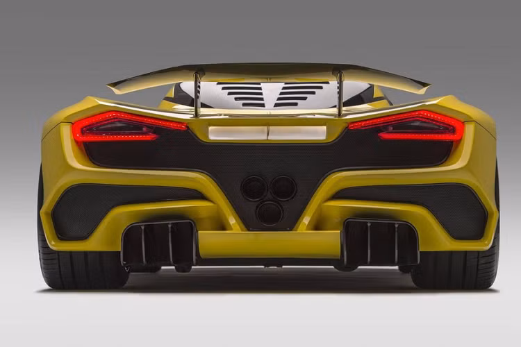 Hãng xe Mỹ cũng đã xác nhận siêu xe Hennessey Venom công suất lớn (hypercar) sẽ ra mắt trong năm nay, và nay thời điểm chính xác đã được ấn định.