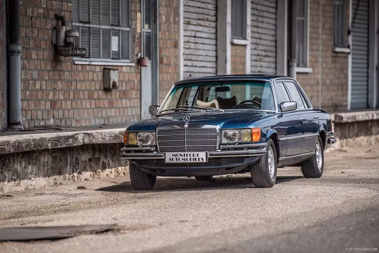 Khởi nguồn cho sự thành công của S-Class, Mercedes-Benz 450 SEL là một trong những mẫu xe giữ vai trò quan trọng hàng đầu trên chặng đường phát triển của thương hiệu ngôi sao ba cánh. Cho đến nay, những chiếc 450 SEL vẫn rất được săn đón trên thị trường xe cổ, mức giá xe Mercedes-Benz 450 SEL khoảng 24.000 USD – 30.000 USD nếu trong trình trạng tốt.